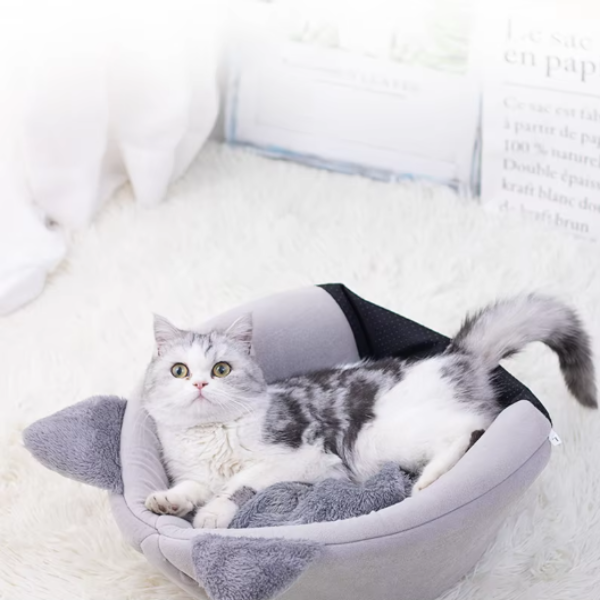SchlummerNest – Das warme Katzenbett für tiefenentspannten Schlaf
