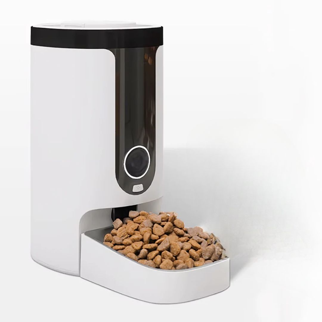 SnackMeister – Der clevere Futterspender & Spielkamerad für Katzen