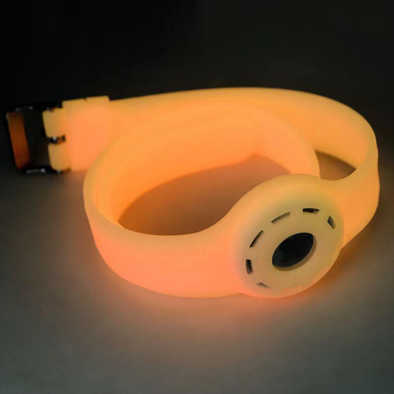 SicherPfote – Halsband mit Halterung für GPS-Tracker