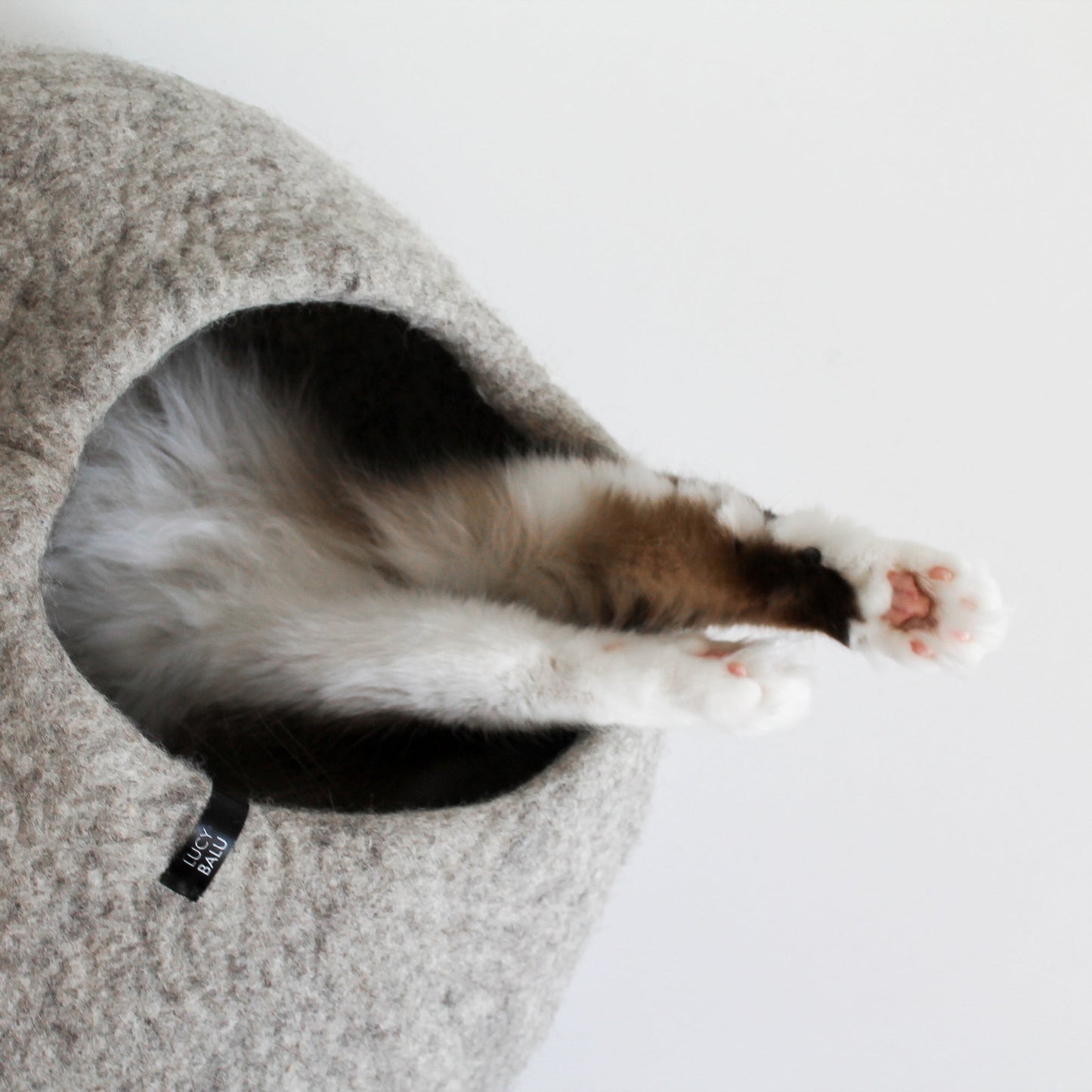 SnuggleCave Filzhöhle für Katzen