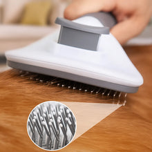 Pet brush with self-cleaning function – Gentle fur care for dogs & cats