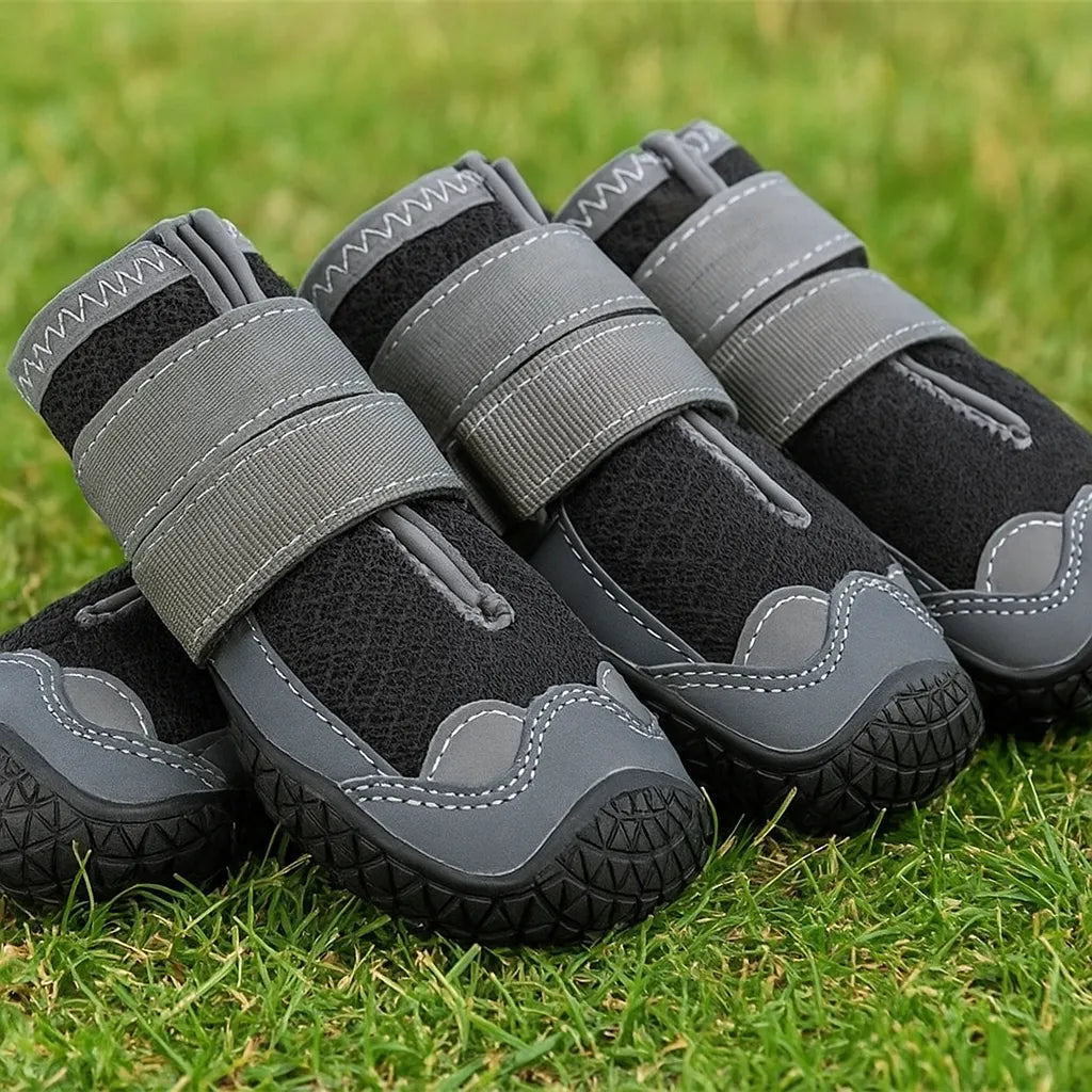 Hundeschuhe Wasserdicht & Rutschfest – Pfotenschutz mit Reflektoren