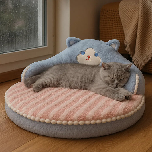 Kuscheliges Katzenbett | in Bärenform mit Rückenlehne