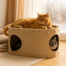 Winter Cat Cave made of Felt | Warm and Cozy Cat Bed