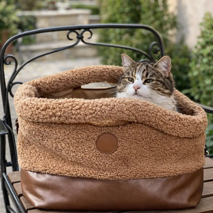 Warm Cat Carrier Bag Made of Plush | for Autumn & Winter