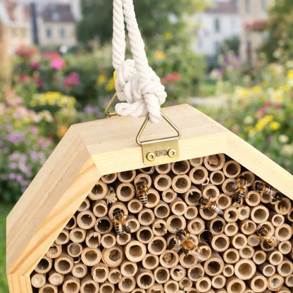 Insektenhotel aus Holz | Bienen- & Nistplatz für Garten & Balkon