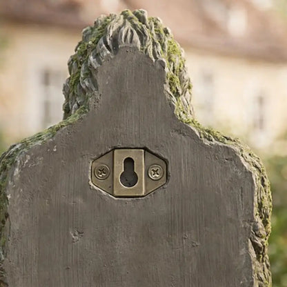 Baumfigur Vogelfutterstation aus Resin | Wandmontage