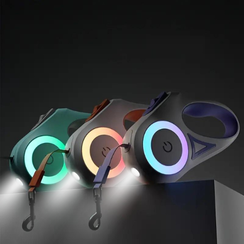 SafeTrail – Die leuchtende Hundeleine mit Taschenlampe für unterwegs