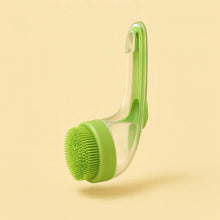 Dog Brush with Soap Dispenser – Gentle Washing Brush for Coat Cleaning & Skin Care
