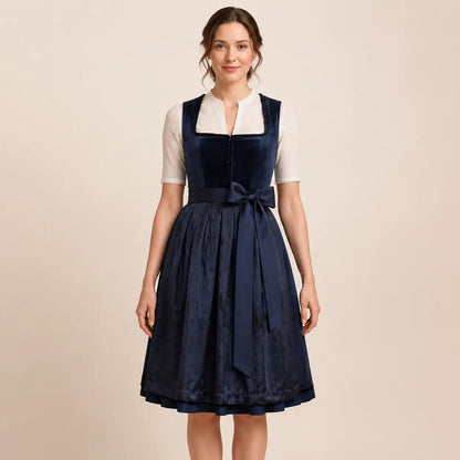 Samt-Trachtenkleid Vorderansicht