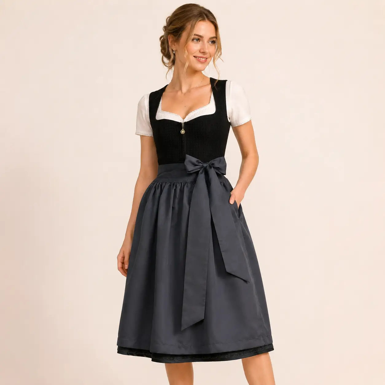  Elegantes Trachtenkleid Hauptbild