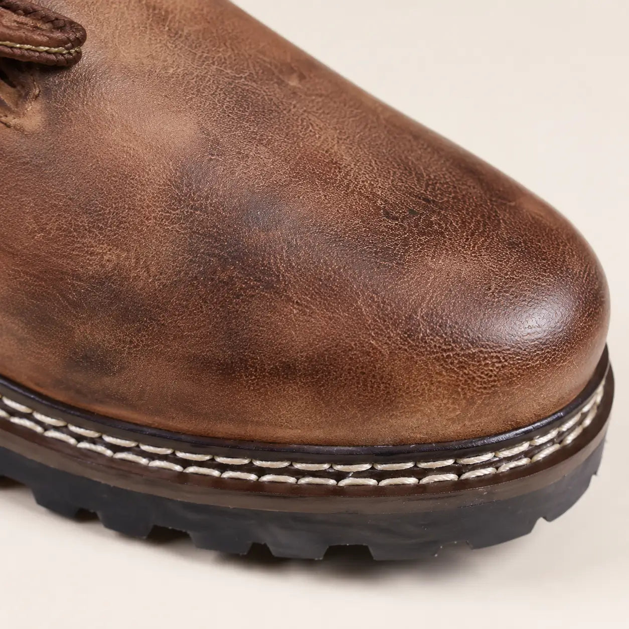 Herren Haferlschuhe Braun Detailaufnahme
