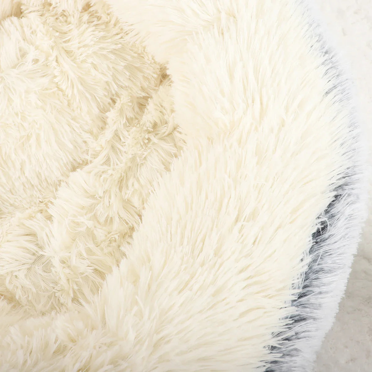 DreamNest – Das kuschelige Donut-Hundebett für entspannte Hundeträume