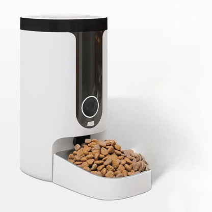 SnackMeister – Der clevere Futterspender & Spielkamerad für Katzen