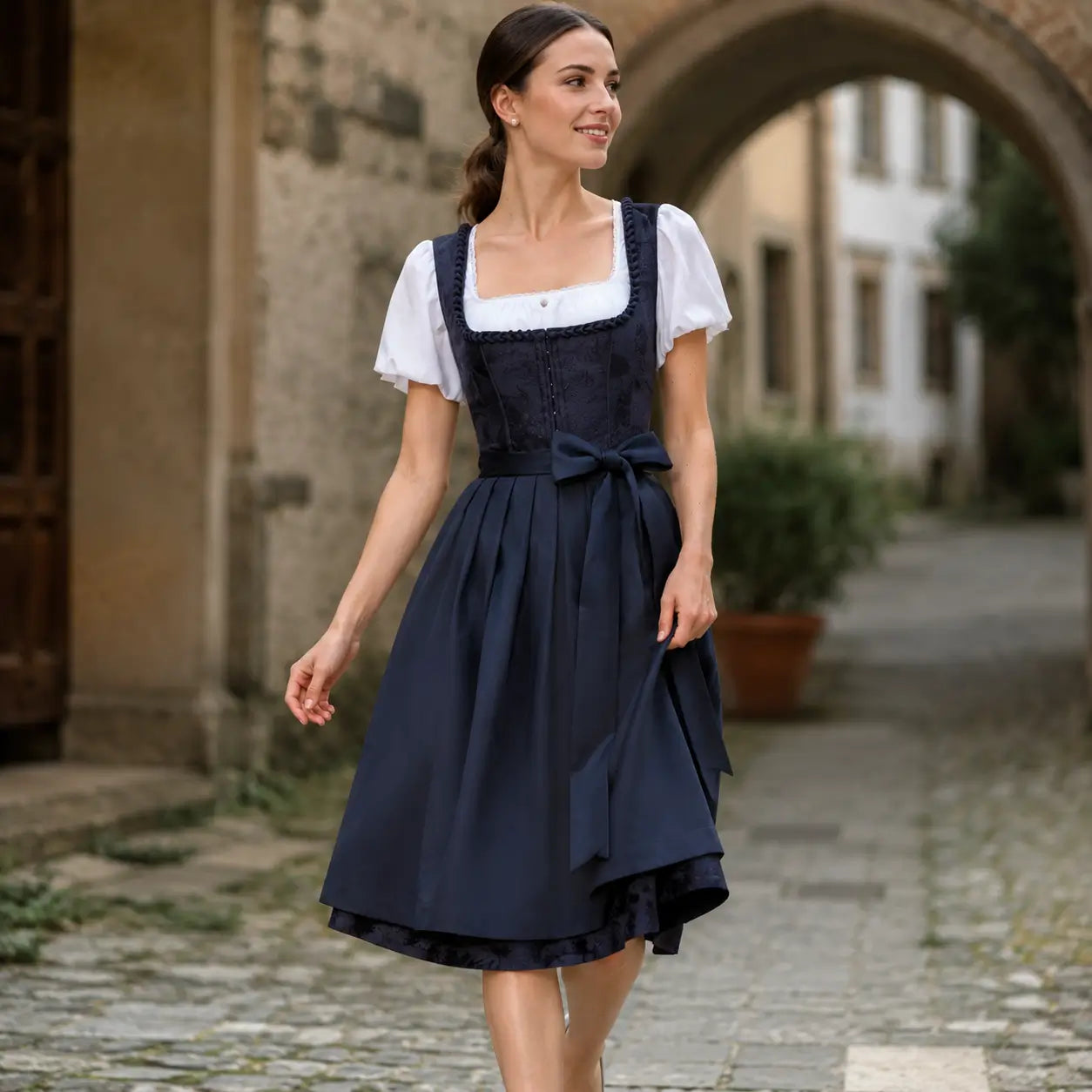 Trachtenkleid Damen Lifestyle-Bild 