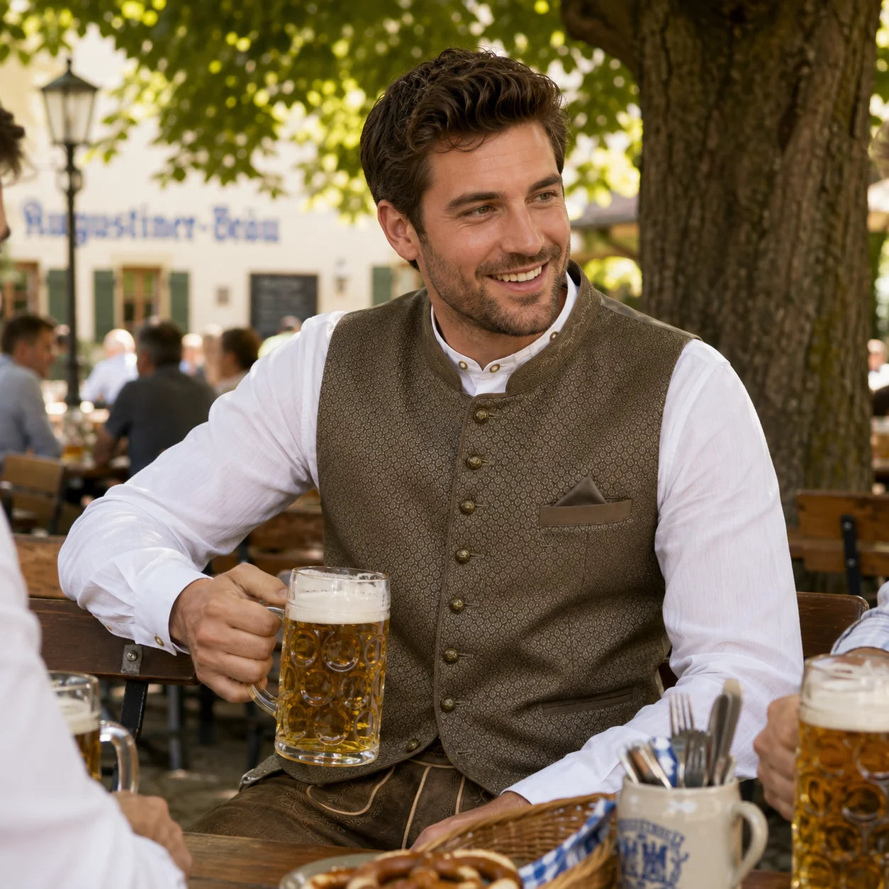 trachtenweste_Herren 
Lifestyle-Bild 